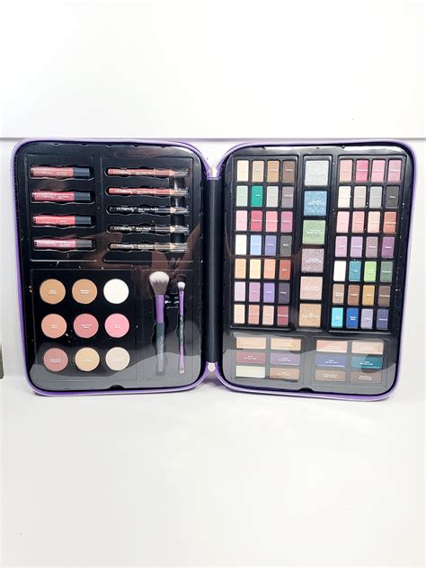Buy Ulta Beauty Box Glam Edition Makeup Palette In Purple Hearts Case
