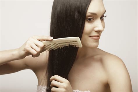 Simple And Natural Tips To Get Silky Hair!