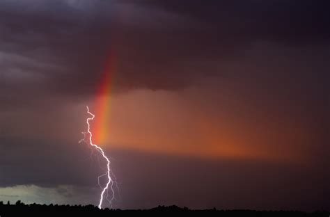 Super Rare Rainbow Lightning Caught On Camera By Florida Woman Iheart