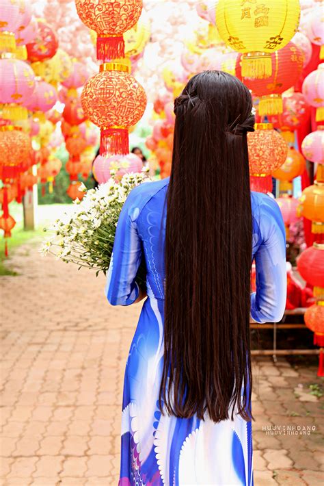 vietnamese girl with beautiful long hair beautiful long hair long hair styles girl photo