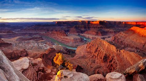 Desert Sunrise Scenery Canyonlands National Park Utah And Arizona Hd