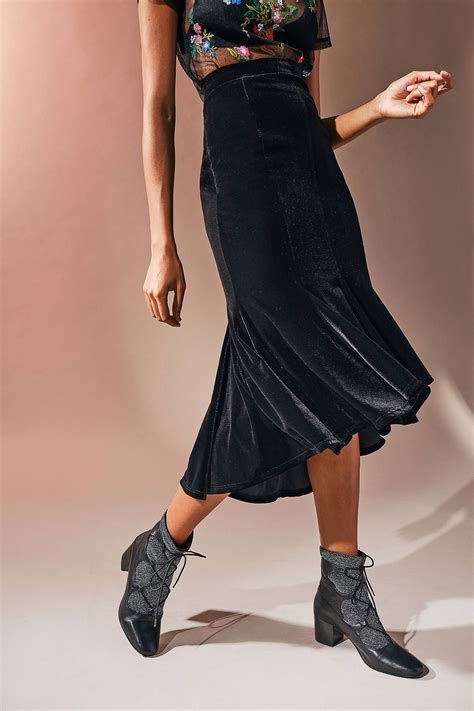 Shop Uo Fluted Hem Velvet Midi Skirt At Urban Outfitters Today We
