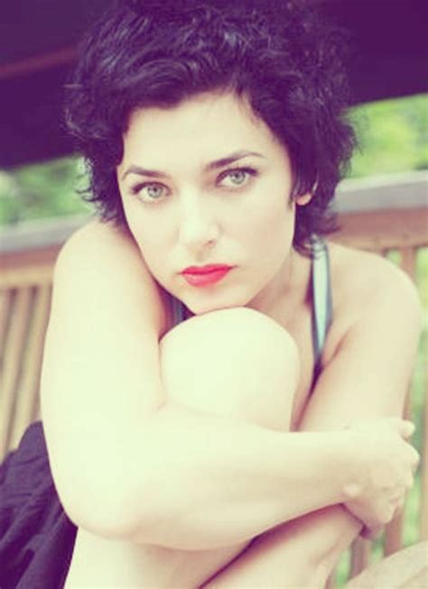 Parting hair evenly, clipping hair back tightly, and carefully combing. 35 Charming Curly Pixie Hairstyles for Women