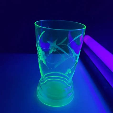 Vintage Green Depression Glass Uranium Vaseline Etched Floral Drink Cup