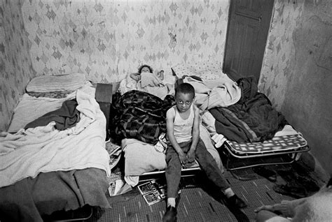 25 Pictures That Show Brutal Reality Of Poverty In 1960s And 1970s Manchester And Salford
