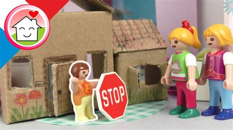 Playmobil en francais Personne n'est autorisé à jouer - Famille Hauser