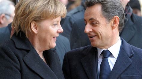 Angela Merkel Et Nicolas Sarkozy Ont Affiché Vendredi Leur Unité De