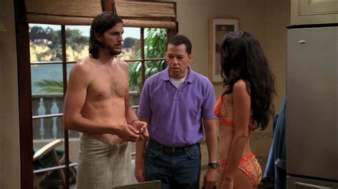 X People Who Love Peepholes Two And A Half Men Image Fanpop