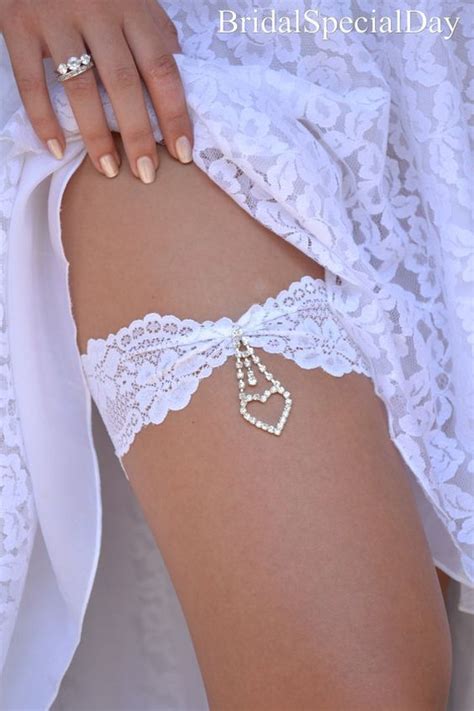Chic And Romantic Wedding Garters You Will Love Wedding Garter Lace Wedding Accessories