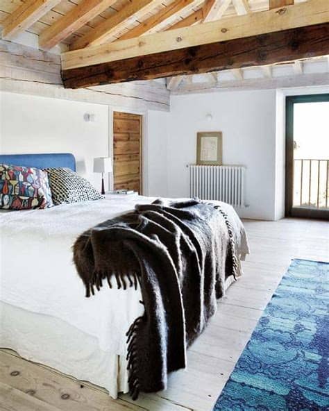 El municipio de trescasas, en la provincia de segovia, dispone de las siguientes residencias de ancianos. CASA TRÈS CHIC: SEGÓVIA, ESPANHA: CASA DE CAMPO CONTEMPORÂNEA
