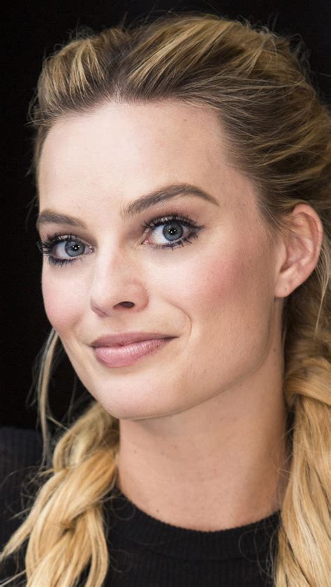 640x1136 margot robbie beautiful eyes iphone 5 5c 5s se ipod touch hd 4k wallpapers images