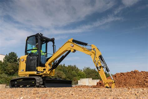 New Cat® 27 To 35 Tonne Mini Hydraulic Excavators Lower Cost