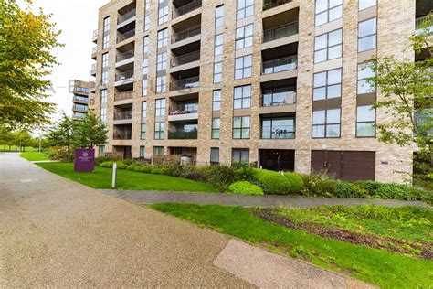 Property To Rent Lakeside Drive Park Royal Nw10 2 Bedroom Flat