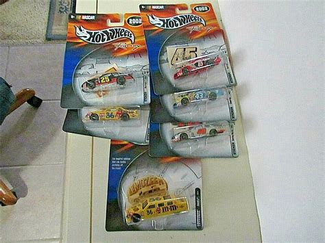 Hot Wheels Nascar 2002 Sticker Series And M And M Limozeen 164 Scale 6