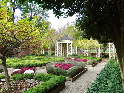 25 Secret Gardens Parks And Green Spaces In Philly