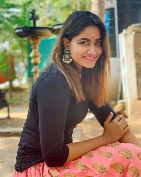 Check out the latest pictures, photos and images of shivani pandya. Shivani Narayanan images HD ~ Live Cinema News in 2020 ...