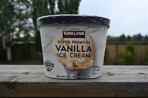 Costco Kirkland Signature Super Premium Vanilla Ice Cream Review