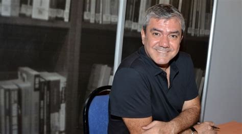 Yılmaz özdil yazıları dahil, türk medyasında çıkan tüm köşe yazıları, 7 x 24 takip edilip, tek bir adresten topluca yayınlanıyor. Yılmaz Özdil yazdı: 'Diyanet İşleri Başkanı kimlerin ...