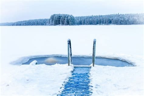 Ist Eisbaden Gesund Kaltes Wasser Stärkt Die Abwehrkräfte Im Winter