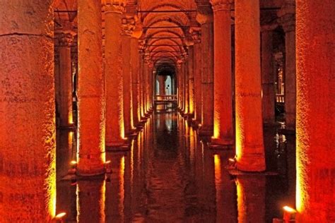 La Increíble Cisterna Basílica Subterránea de Estambul Coyotitos