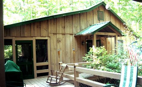 Tree House Cabin Near Blue Ridge Georgia
