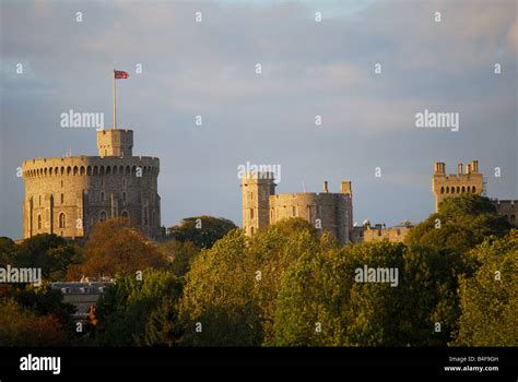 Sunset Windsor Castle Hi Res Stock Photography And Images Alamy