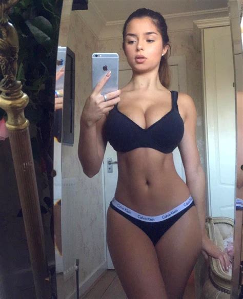 Slim Thick Girls Nude Selfie Play Pokimane Thicc Body Bikini Min