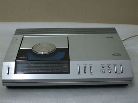 1982a Philips Cd100 First Cd In The World Cassette Recorder Museum