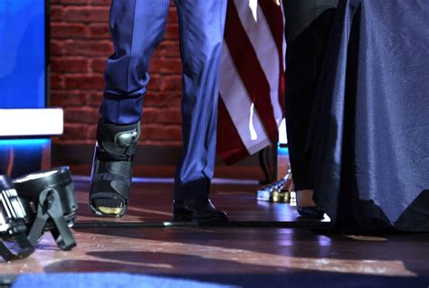 Joe Biden Appears In Walking Boot After Breaking Foot The Epoch Times