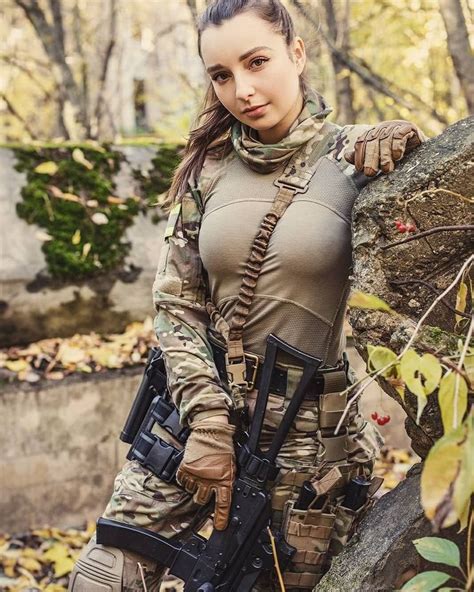 pin by tsang eric on military fighter girl military girl army women military women