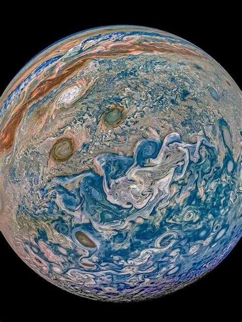 Stunning Visuals Of Jupiter Shared By Nasas Juno Spacecraft