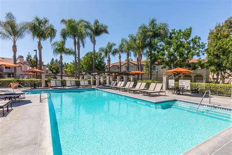 San Carlo Apartments in Irvine | Community Features & Amenities