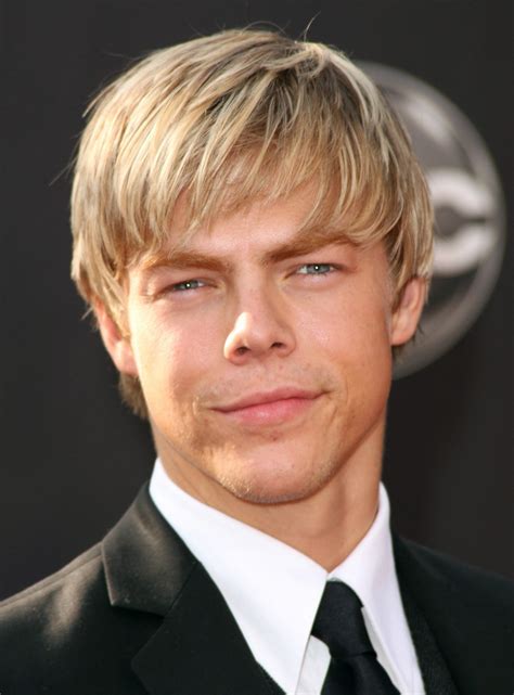 It's another top choice for men with features generally associated with redheads (light eyes, pale skin, etc.). Short Bob Hairstyles: blonde highlights in brown hair men