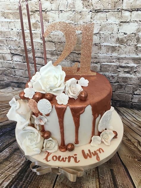 Rose Gold And White 21st Themed Birthday Cake 21st Birthday Cakes Cute Birthday Cakes 18th