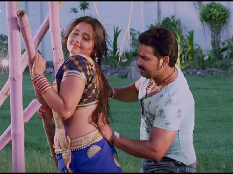 ‘chhalakata hamro jawaniya pawan singh and kajal raghwani s romantic number goes viral