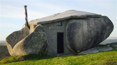 Amazing Stone House Between Two Giant Rocks Youtube
