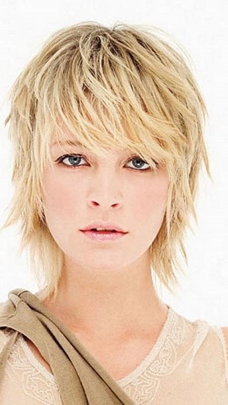 Short Messy Hairstyles For 2016 Styles 7