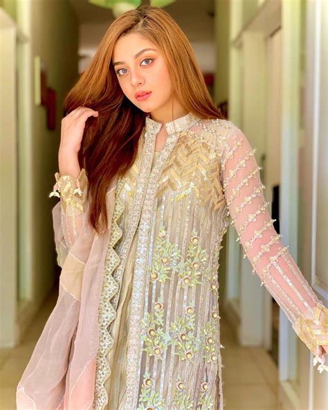 Gorgeous Alizeh Shah Latest Beautiful Pictures Reviewitpk