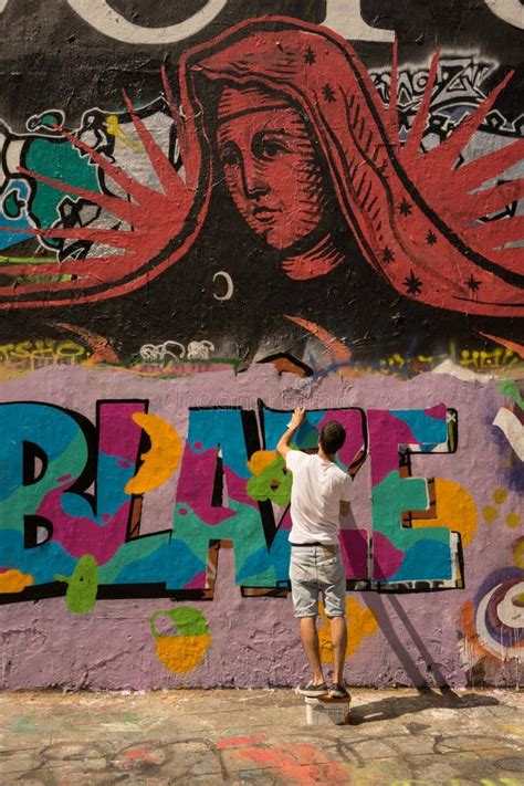 Paris France 25 July 2016 Graffiti Street Art Murals Editorial Photo