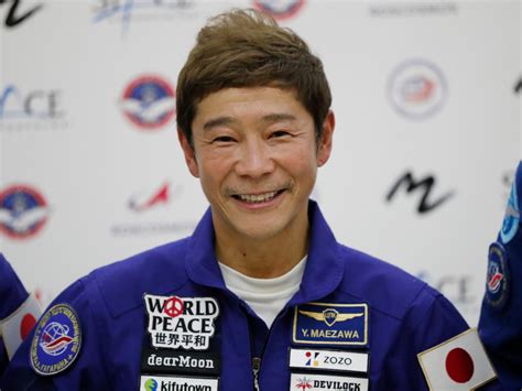 Japanese Billionaire Yusaku Maezawa Plans Spacex Trip Around Moon With K Pop Star Top Fortune