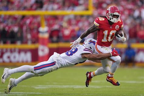 How Surprise Start For Chiefs Rookie Isiah Pacheco Impacts Fantasy