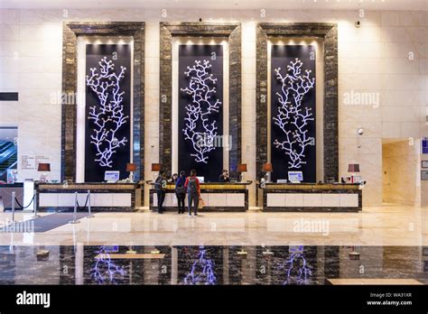 A Five Star Luxury Hotel Lobby Stock Photo Alamy