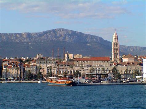 Split comes with a vibrant mixture of pulsating lifestyle, seaside walks, ancient historical background and interesting galleries and museums. World Visits: Split Croatia Fantastic Place For Summer ...