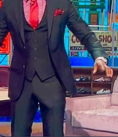 nick cannon s fans stunned as they spot massive bulge in his pants during talk show on live tv