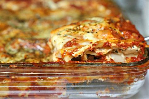 The Best Cheesy Lasagna Southern Kissed