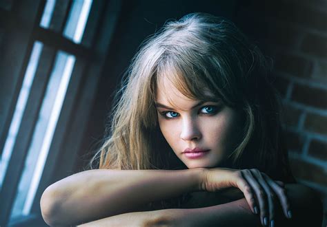 Long Haired Anastasiya Scheglova Russian Blonde Model Girl Wallpaper 055 2048x1429 Wallpaper