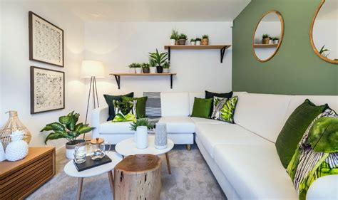 There is no avoiding the natural inspiration for this green and white bedroom. 30 Gorgeous Green Living Rooms And Tips For Accessorizing Them
