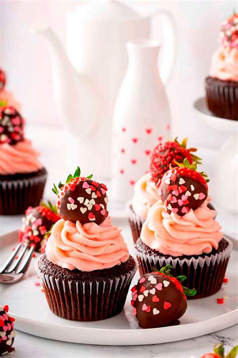 Chocolate Covered Strawberry Cupcakes Lemon Blossoms