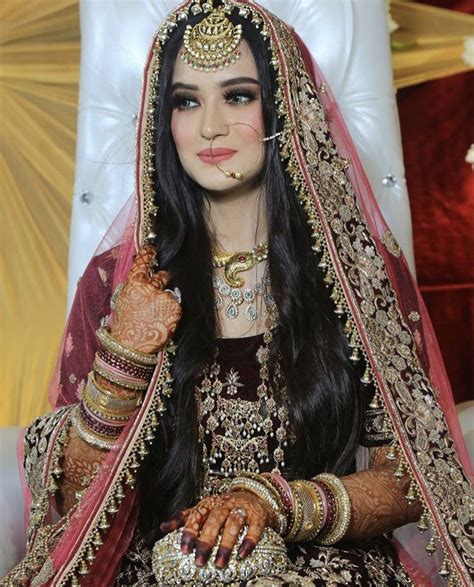 Indian Wedding Gowns Indian Bridal Photos Pakistani Wedding Outfits
