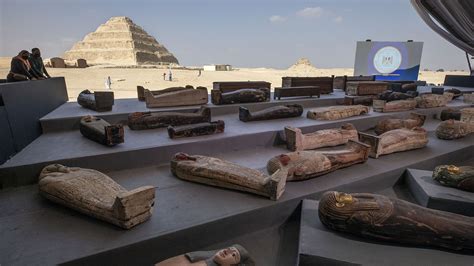 Impactante Tesoro Arqueológico Egipto Presentó Más De 100 Sarcófagos De 2000 Años De